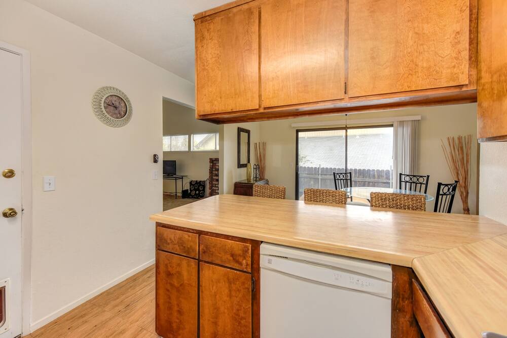 Photo of Kitchen in Rescue