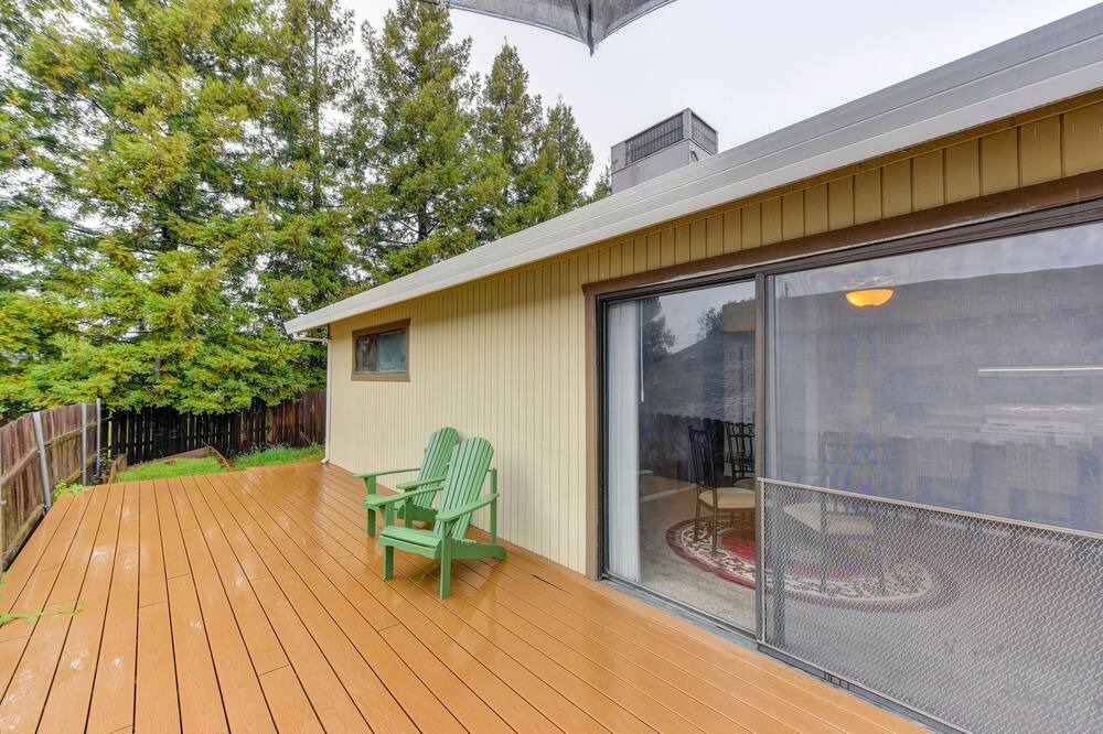 Photo of Patio Balcony in Rescue