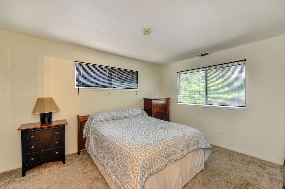 Photo of Bedroom in Rescue