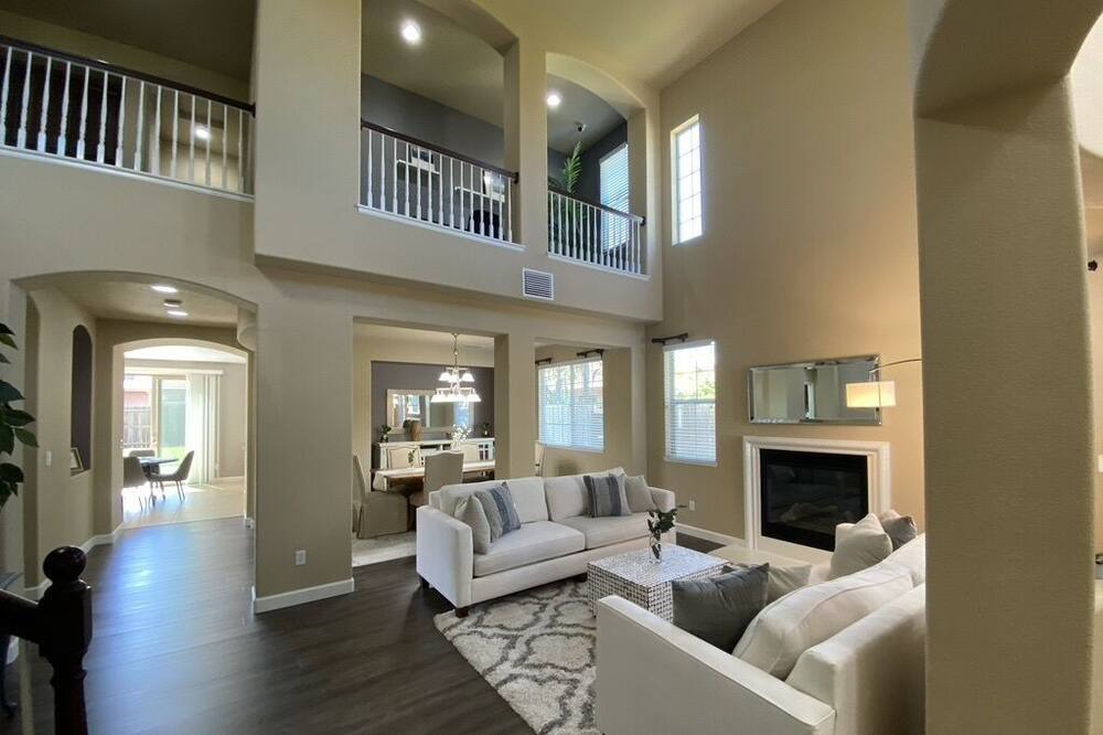 Photo of Livingroom in Rancho Cordova