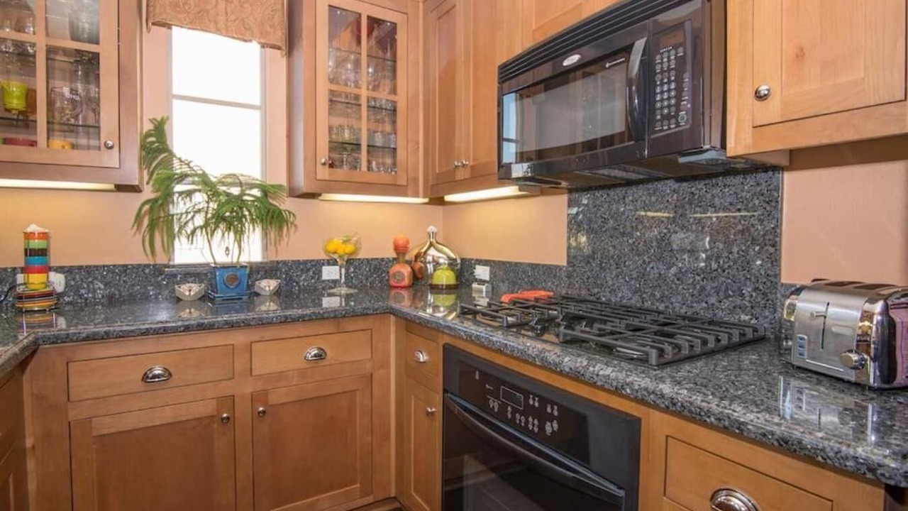 Photo of Kitchen in Newhall