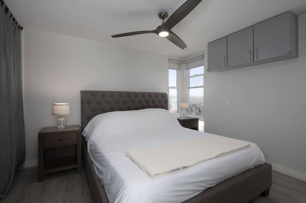 Photo of Bedroom in Mission Beach