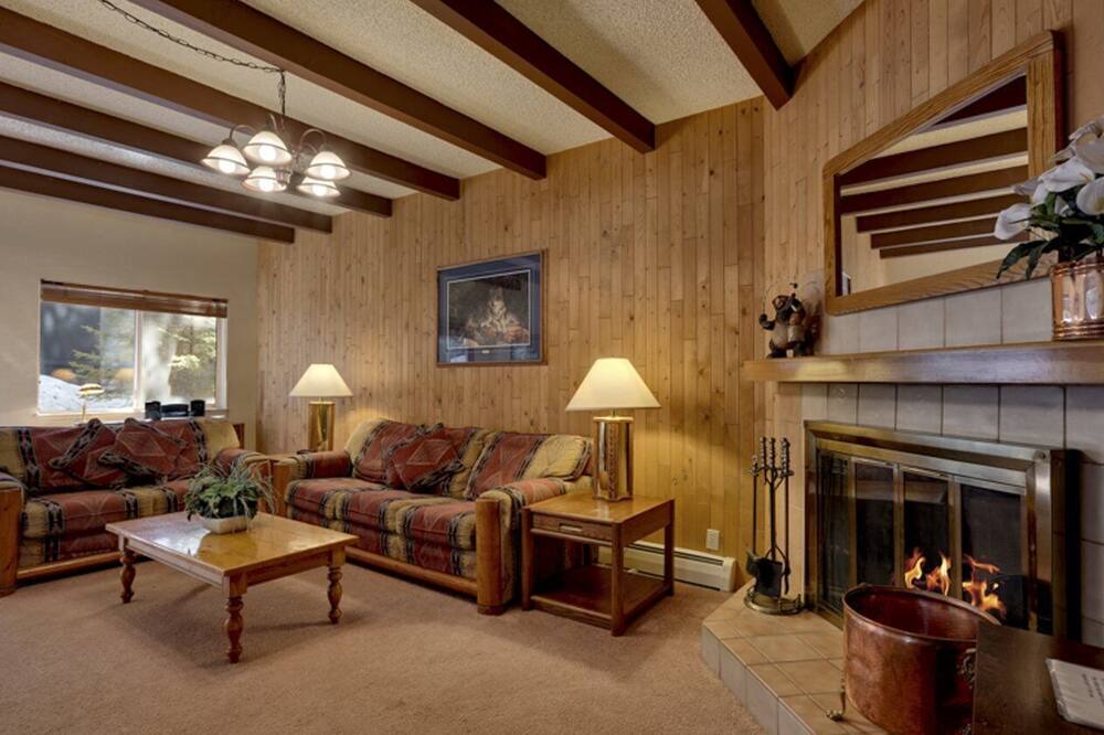 Photo of Livingroom in South Lake Tahoe