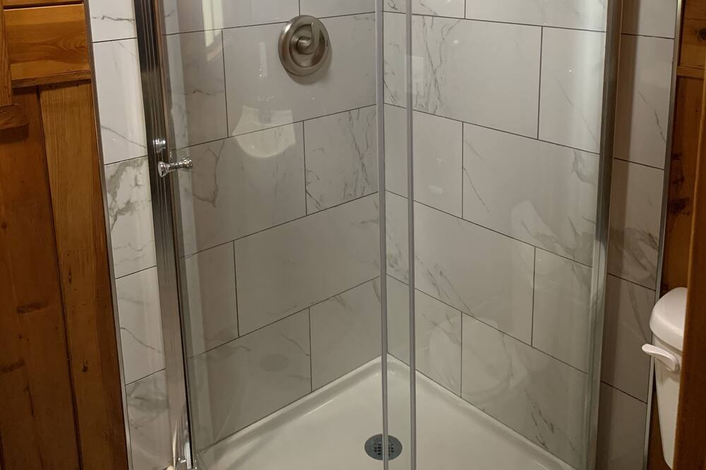 Photo of Bathroom in Cedar Ridge