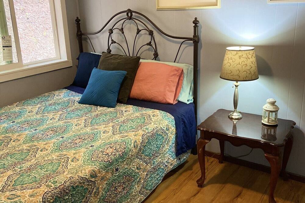 Photo of Bedroom in Cedar Ridge