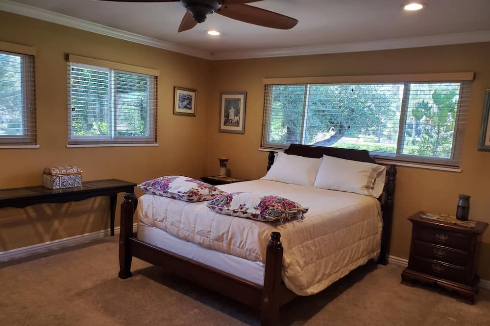 Photo of Bedroom in Fullerton