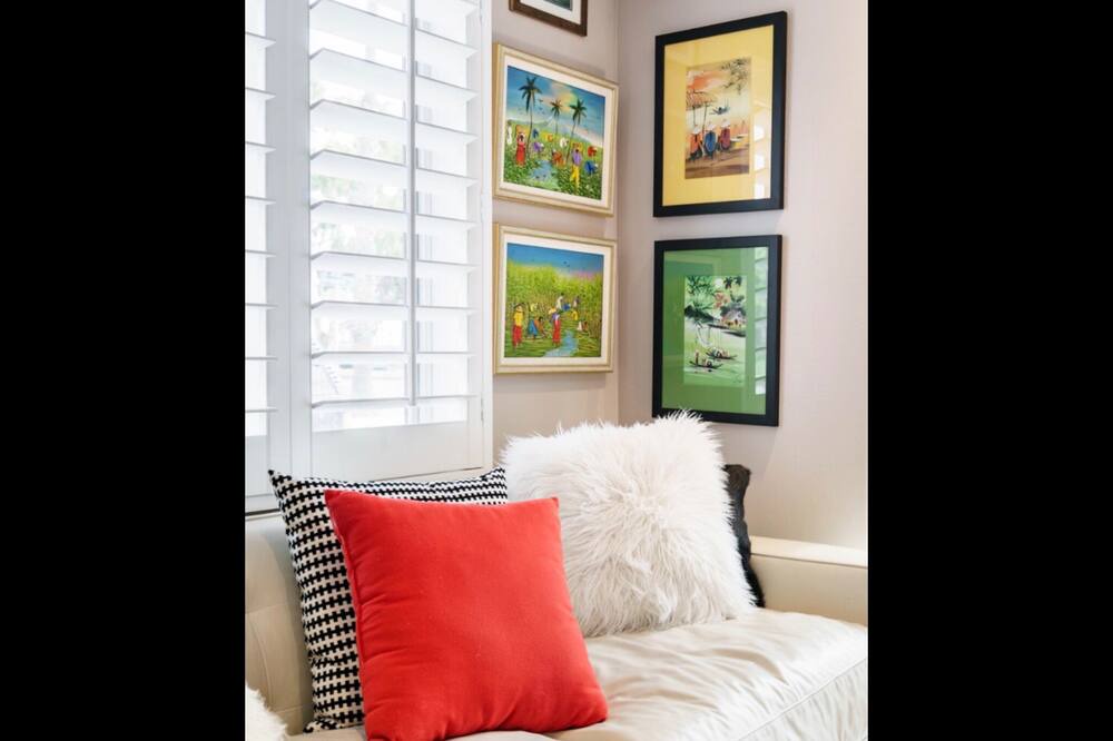 Photo of Bedroom in Belmont Shore