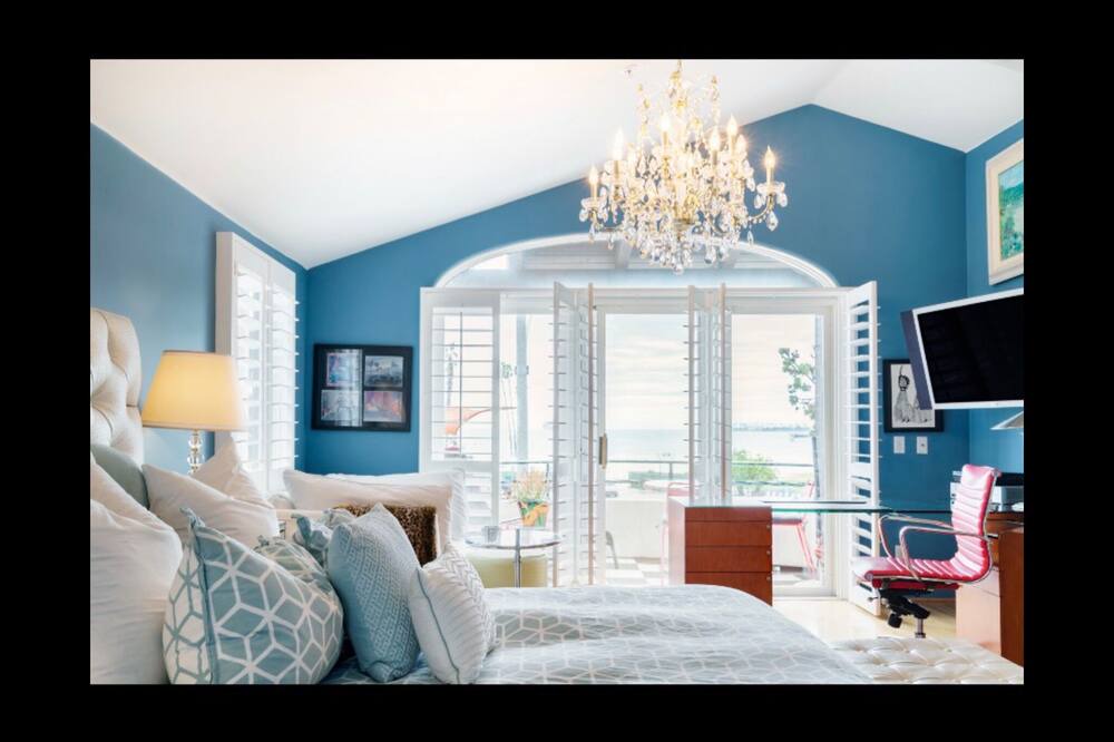 Photo of Bedroom in Belmont Shore