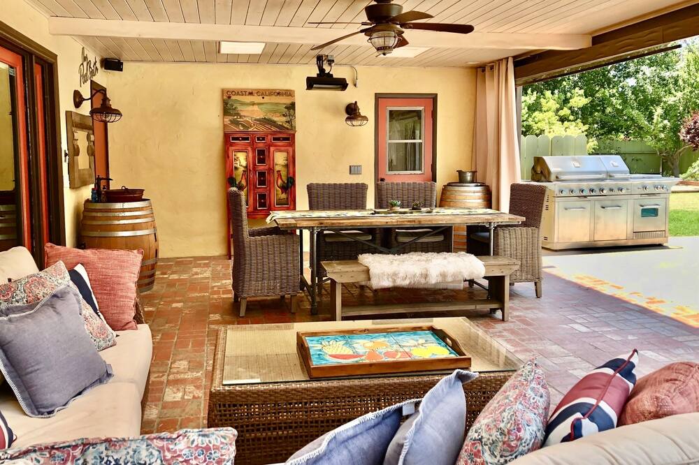 Photo of Livingroom in Santa Ynez