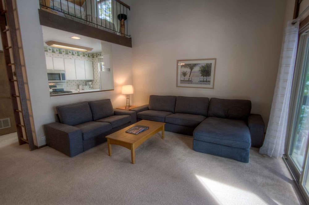 Photo of Livingroom in Dollar Point