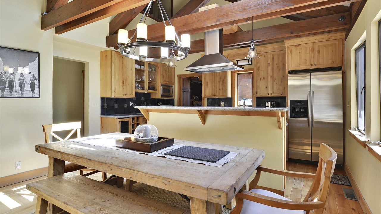 Photo of Kitchen in Alpine Meadows