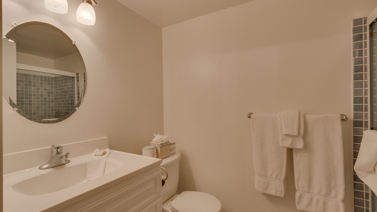 Photo of Bathroom in Carnelian Woods