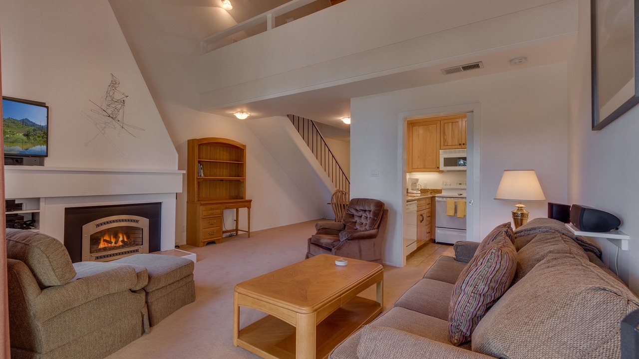 Photo of Livingroom in Carnelian Woods