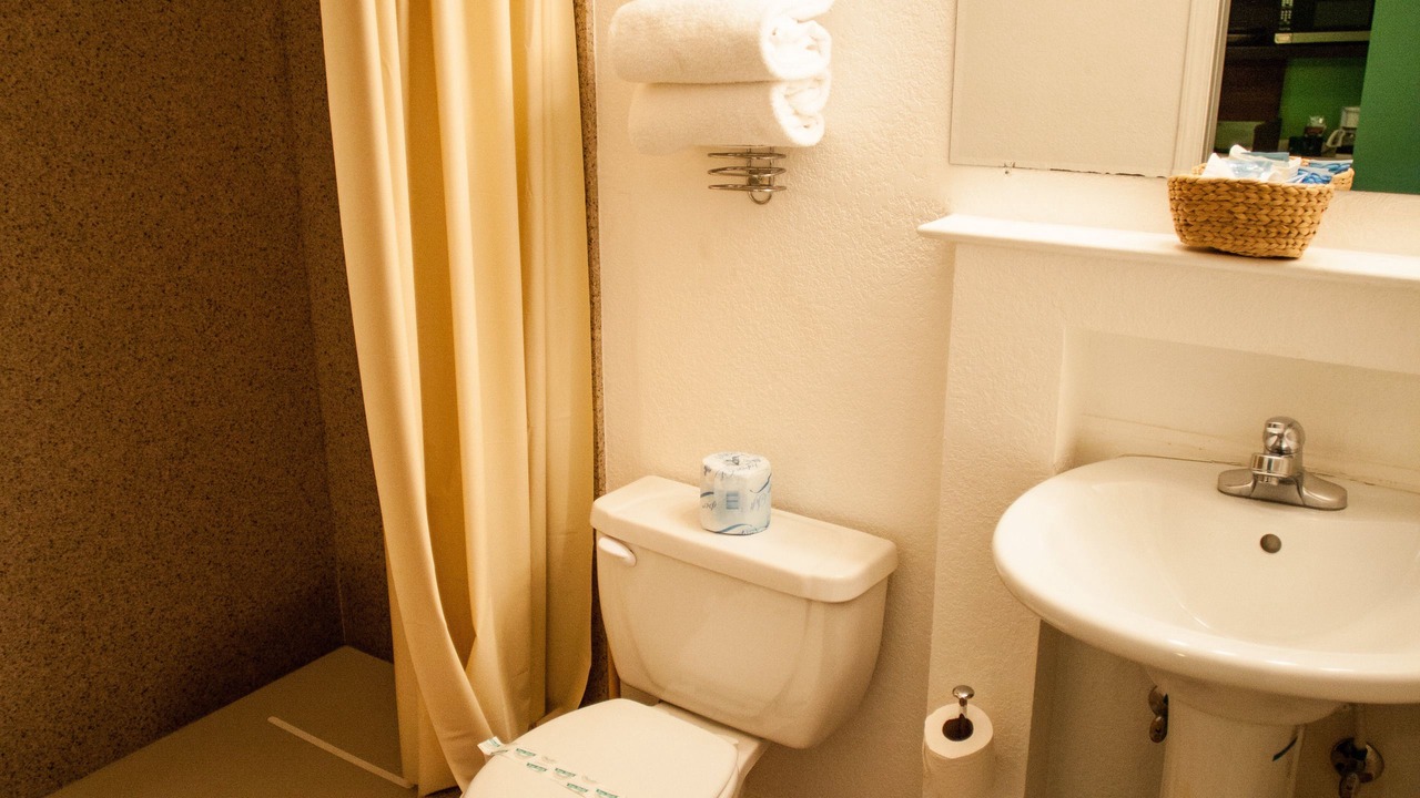 Photo of Bathroom in Lakeside Park