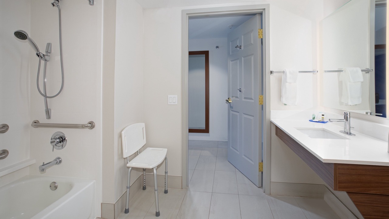 Photo of Bathroom in Yreka