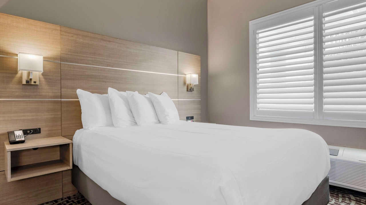 Photo of Bedroom in Lake Elsinore