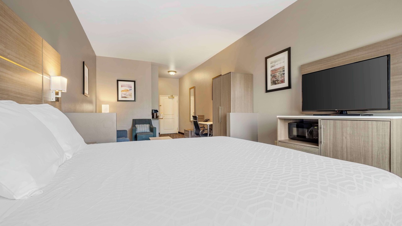Photo of Bedroom in Lake Elsinore