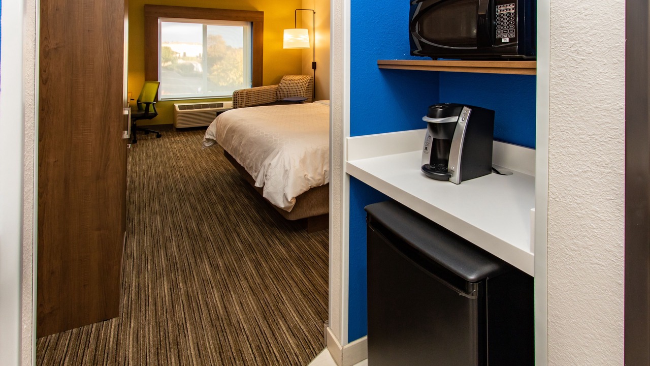 Photo of Bedroom in East Roseville Parkway