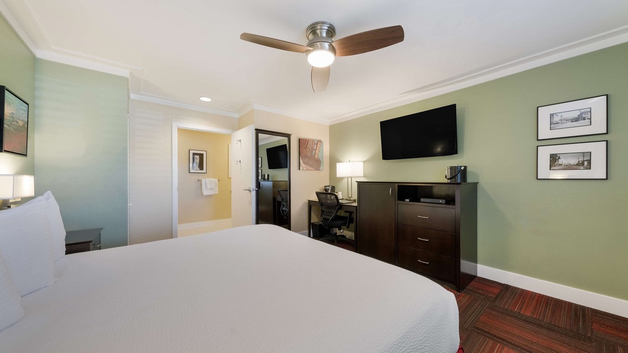 Photo of Bedroom in Los Gatos
