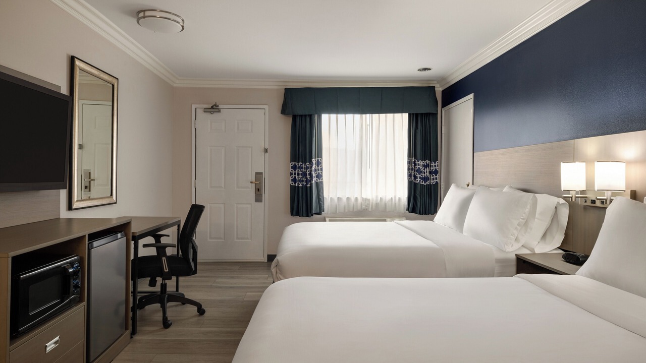 Photo of Bedroom in Lake Elsinore