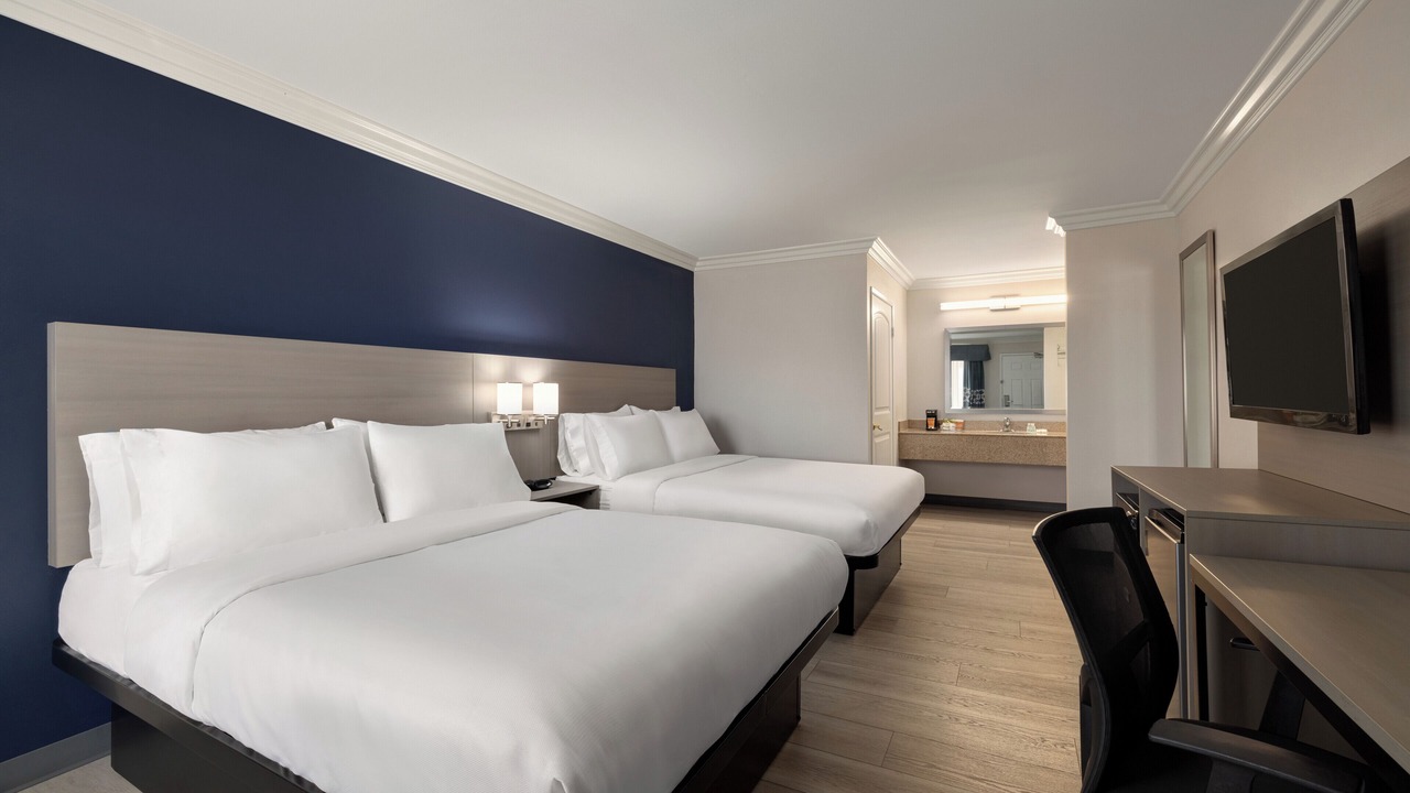Photo of Bedroom in Lake Elsinore