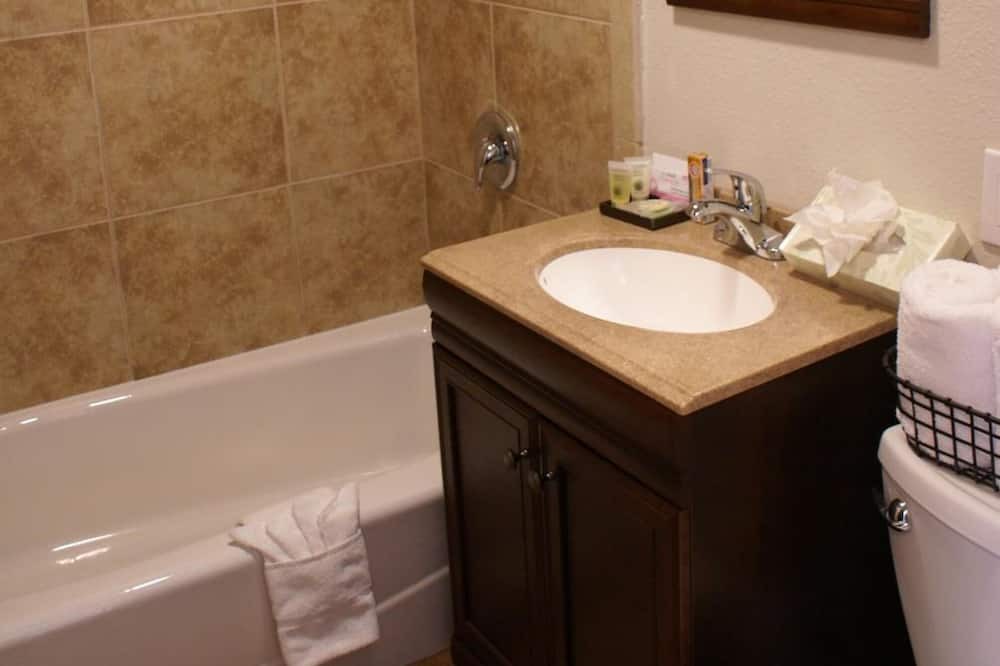 Photo of Bathroom in Roseville - Fleet Ridge