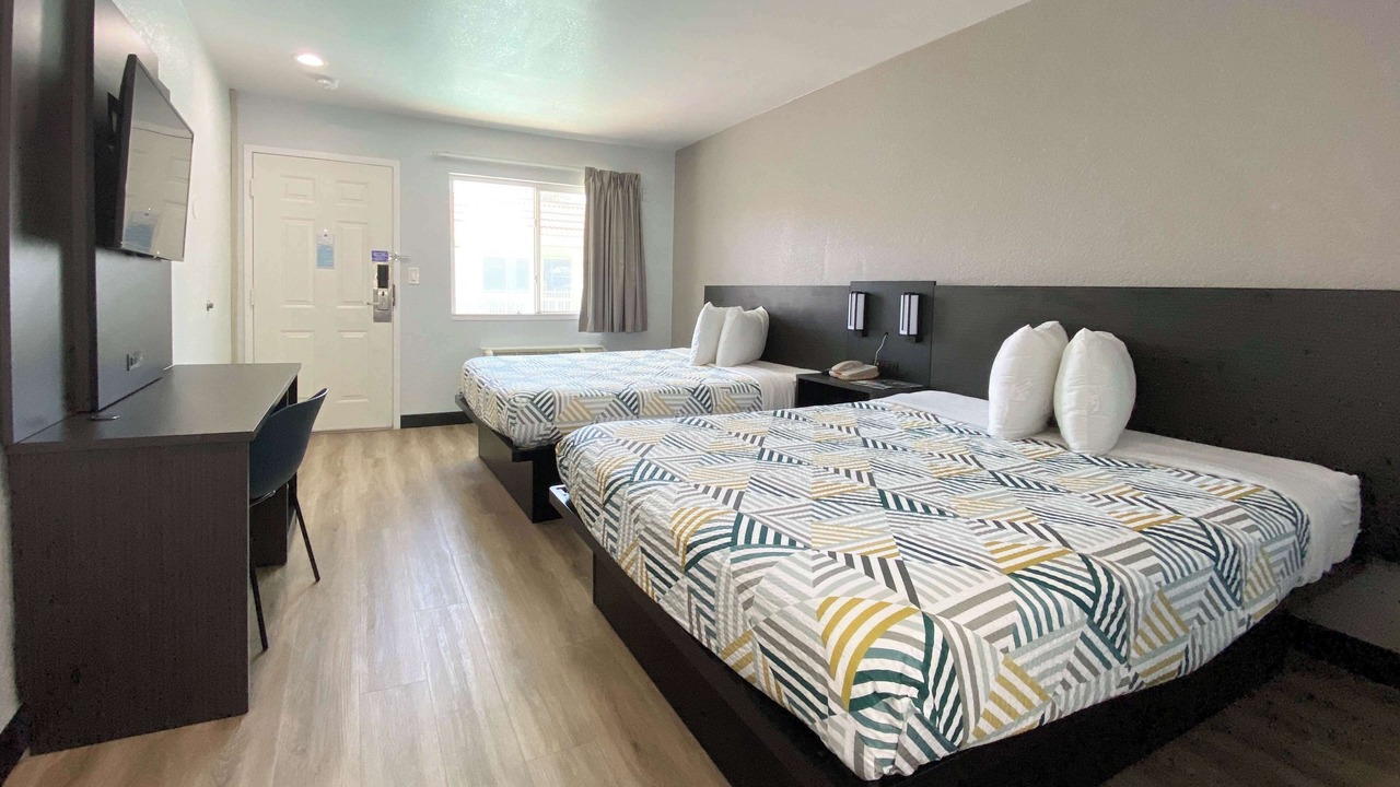 Photo of Bedroom in Halecrest