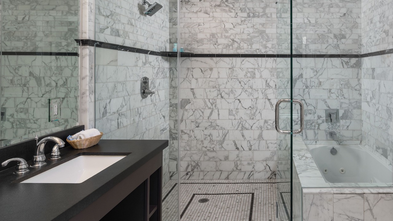 Photo of Bathroom in Avalon