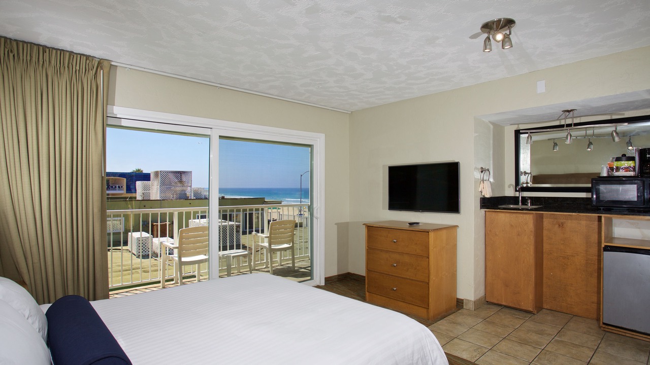 Photo of Bedroom in Pacific Beach