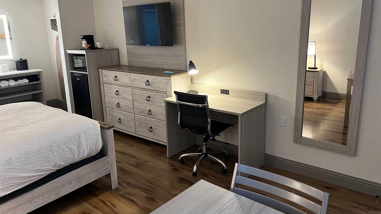 Photo of Bedroom in Susanville