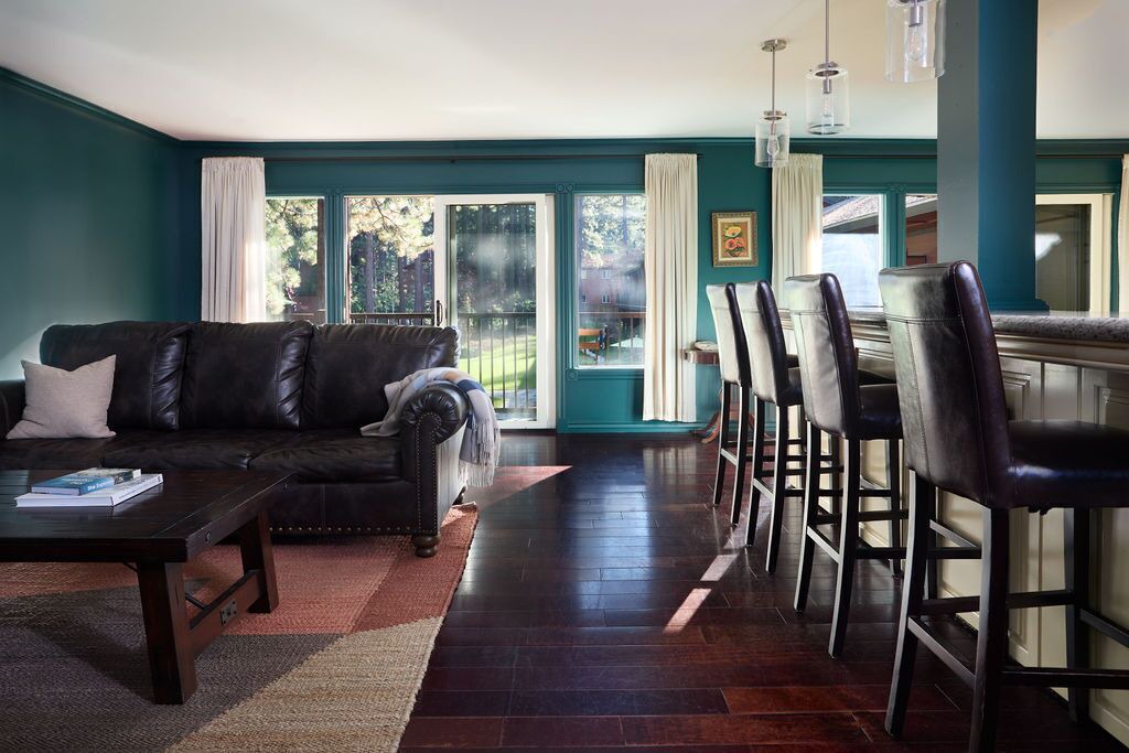 Photo of Livingroom in South Lake Tahoe
