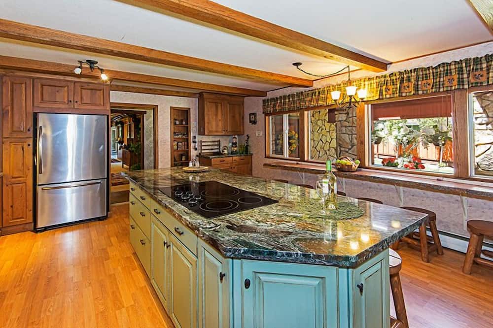 Photo of Kitchen in South Lake Tahoe