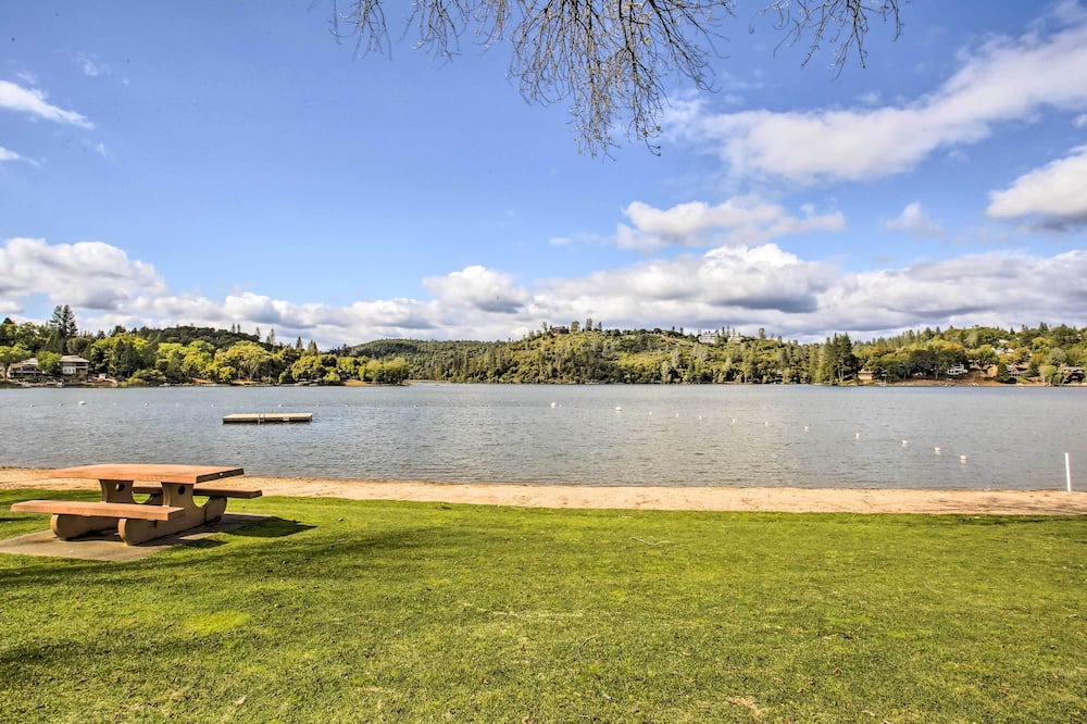Photo of Outdoor in Groveland