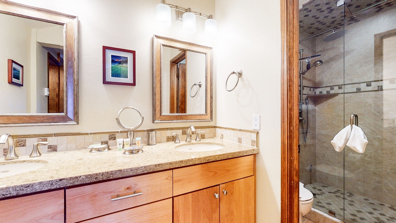 Photo of Bathroom in Mammoth Lakes