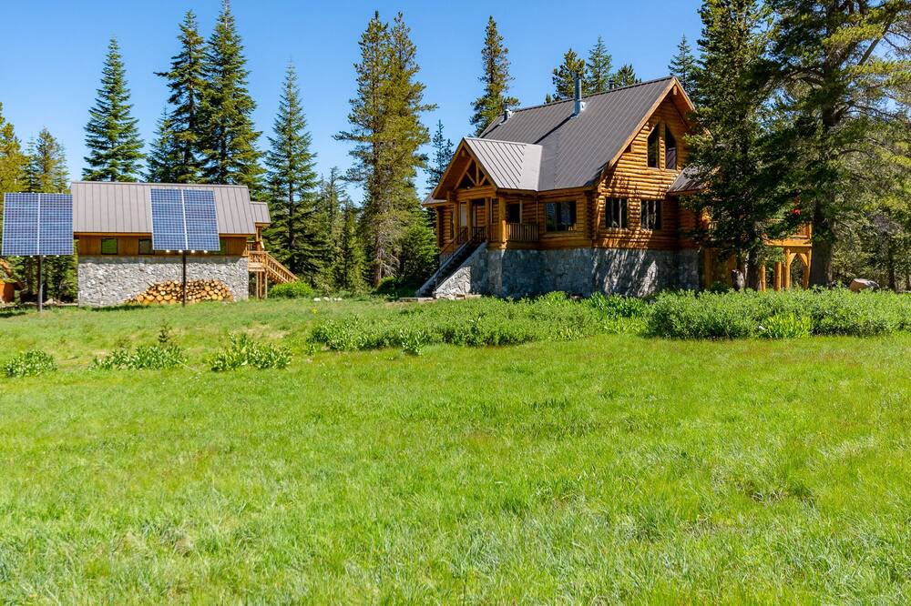 Photo of Outdoor in Pioneer