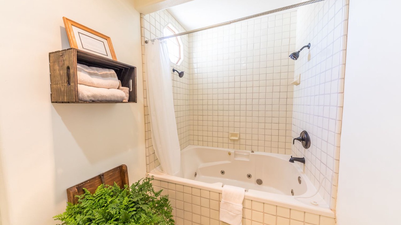 Photo of Bathroom in San Juan Bautista