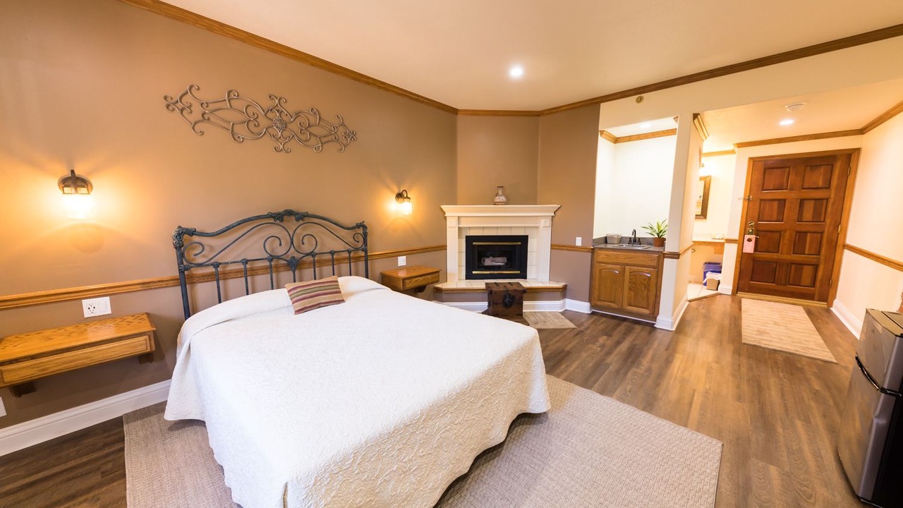 Photo of Bedroom in San Juan Bautista