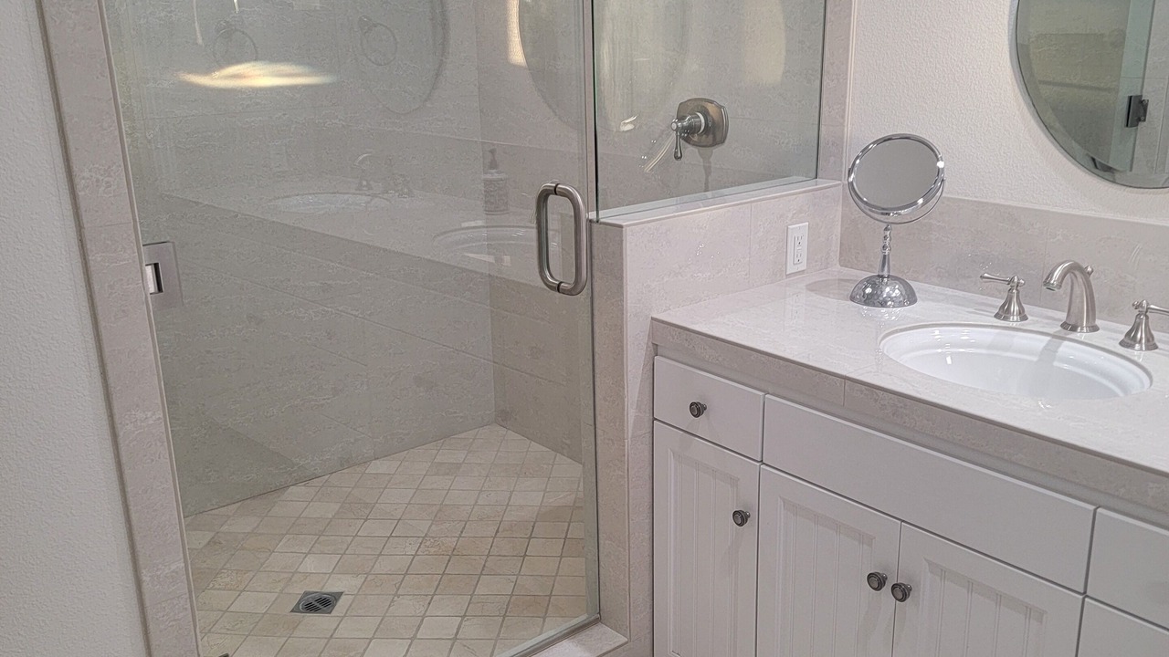 Photo of Bathroom in Oxnard Shores