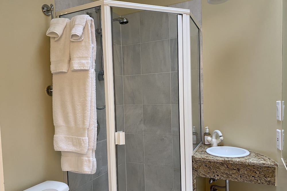 Photo of Bathroom in Marina District