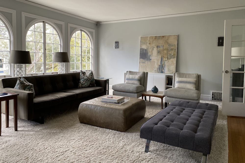 Photo of Livingroom in Marina District