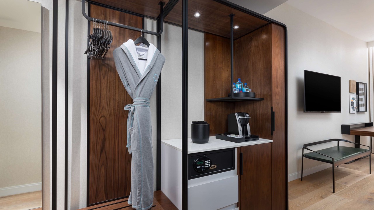 Photo of Bedroom in Mountain View