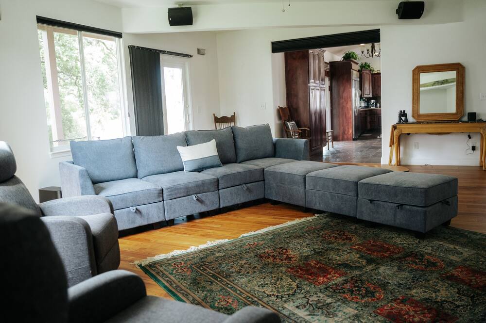 Photo of Livingroom in Anderson