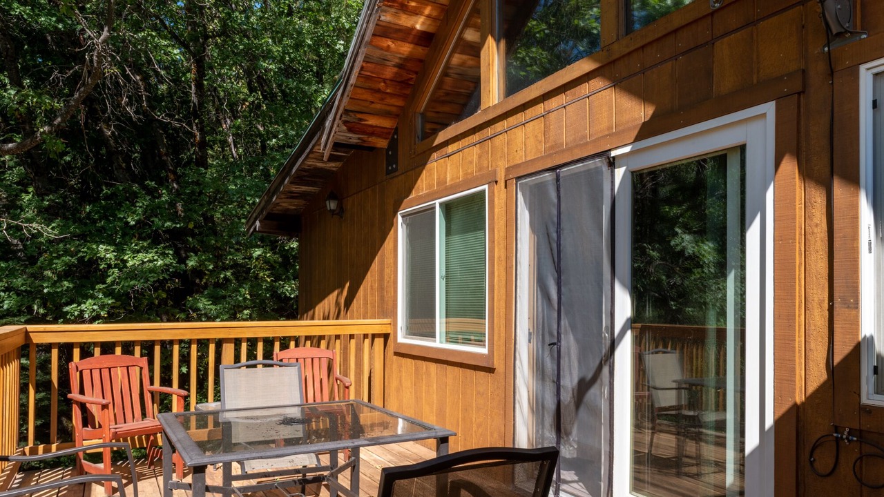 Photo of Patio Balcony in Sierra City