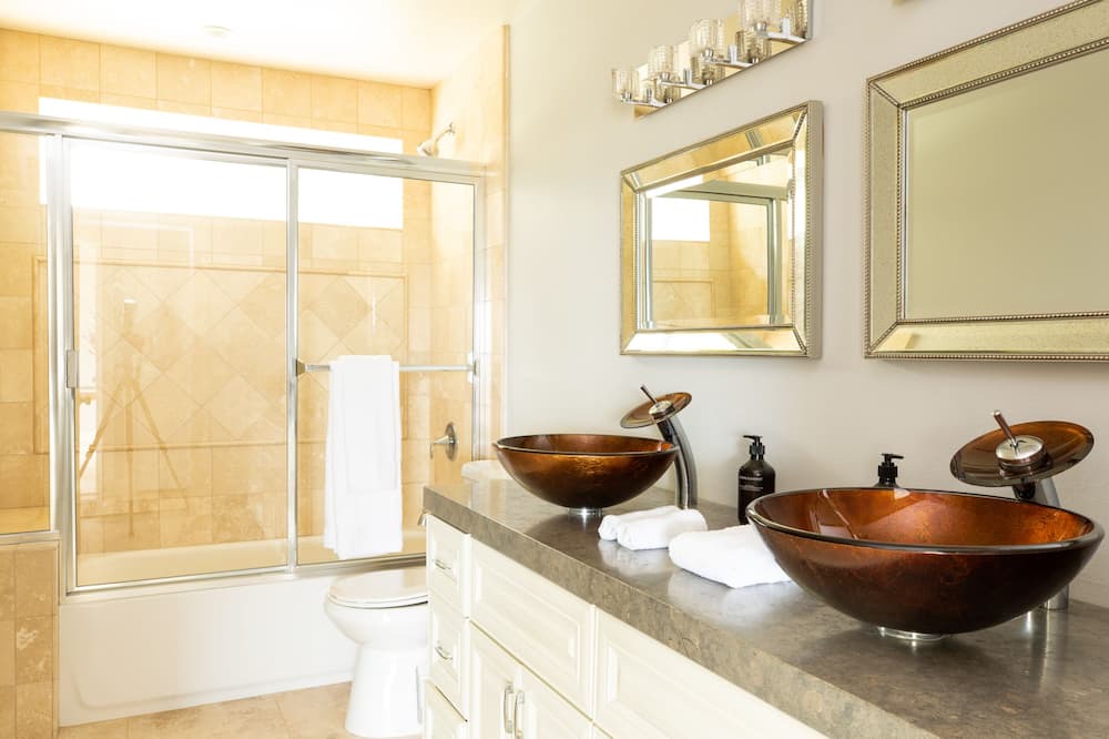 Photo of Bathroom in Western Malibu