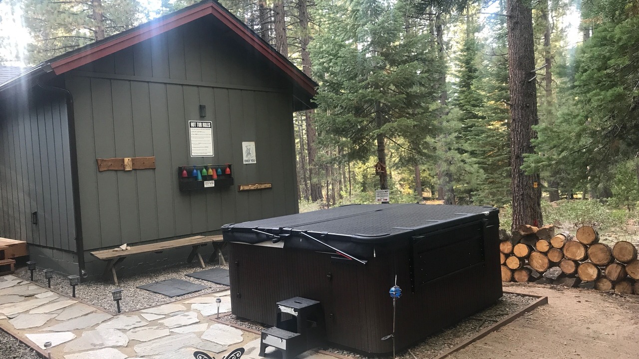 Photo of Outdoor in Pioneer Trail