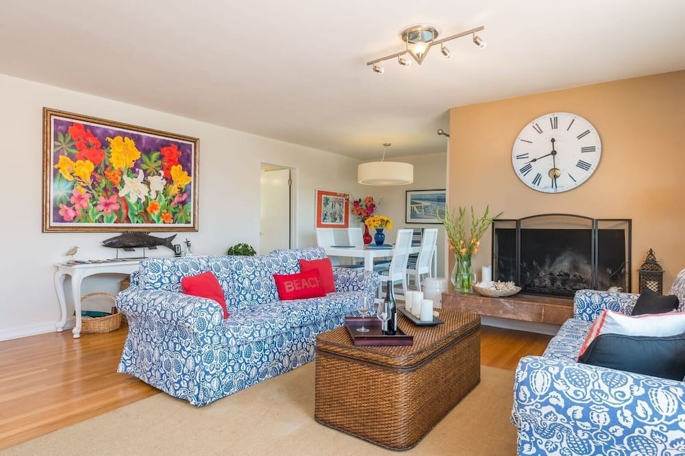 Photo of Livingroom in Campanil