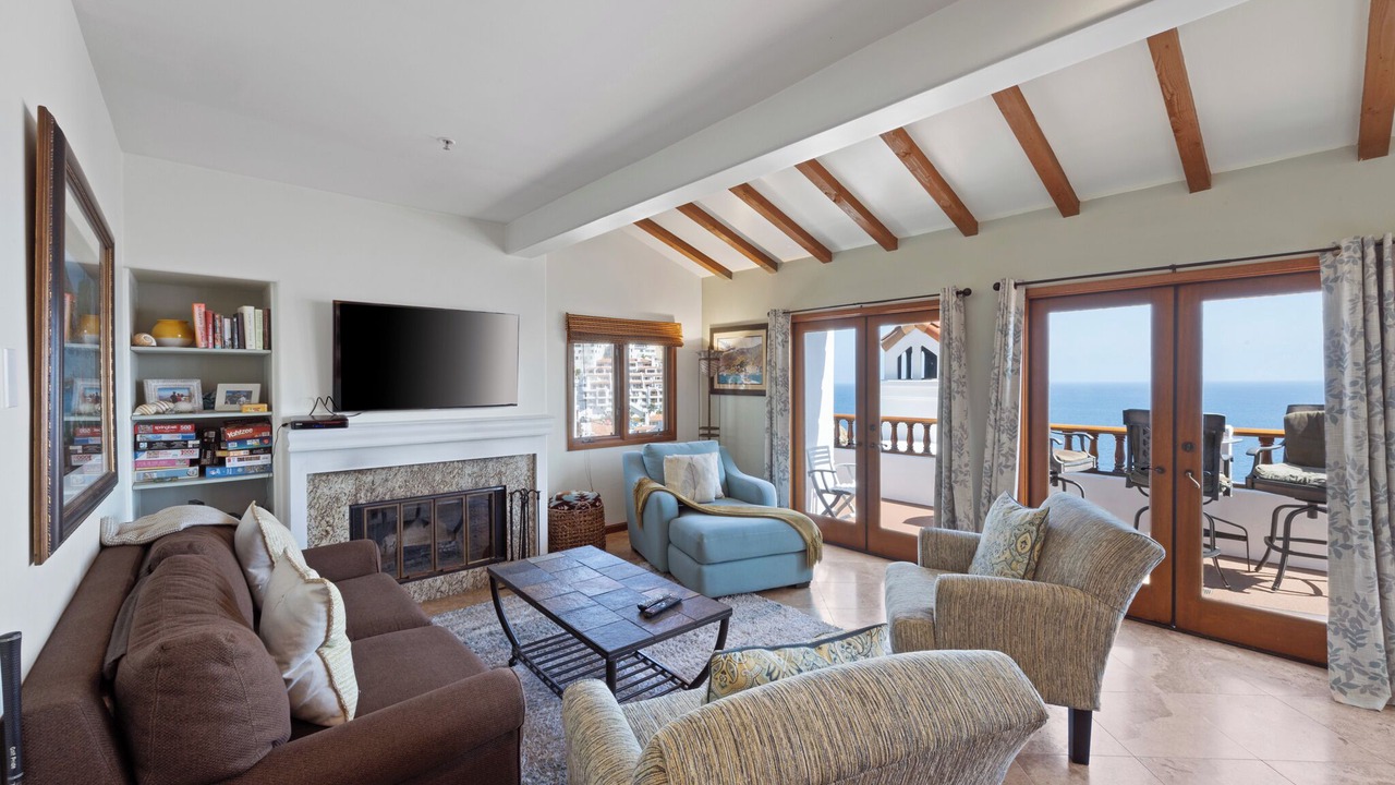 Photo of Livingroom in Avalon