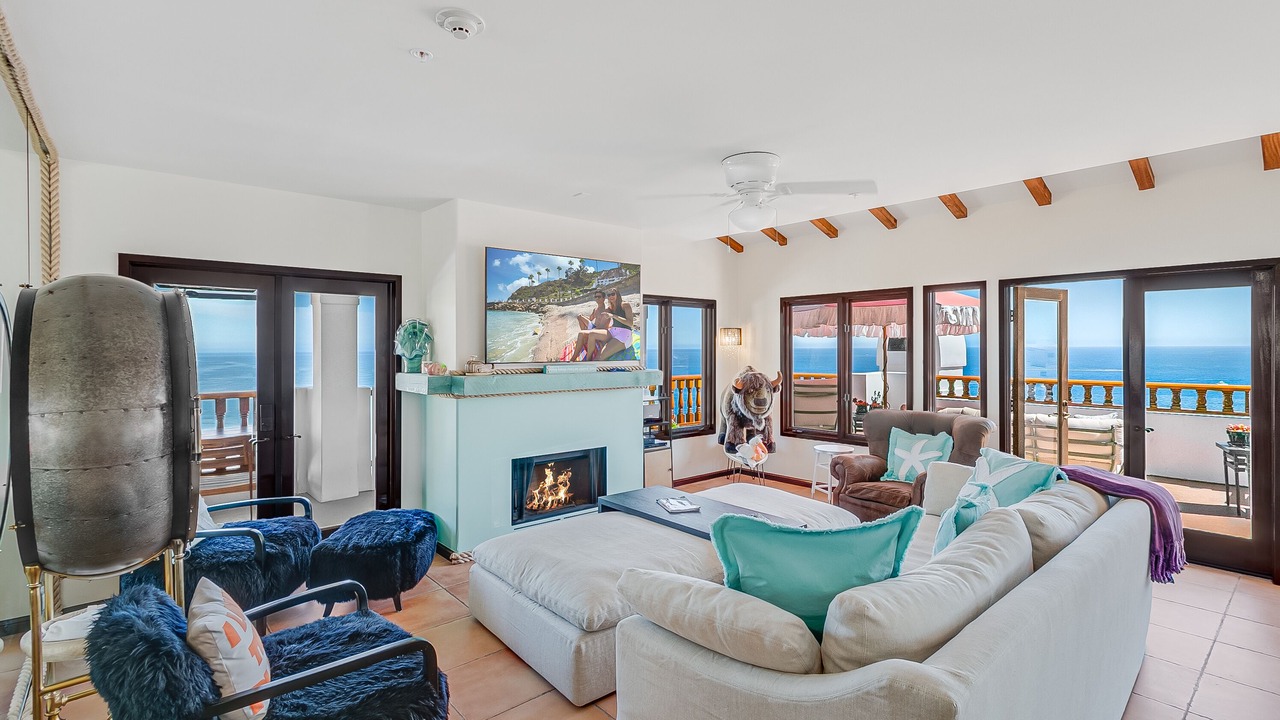 Photo of Livingroom in Avalon