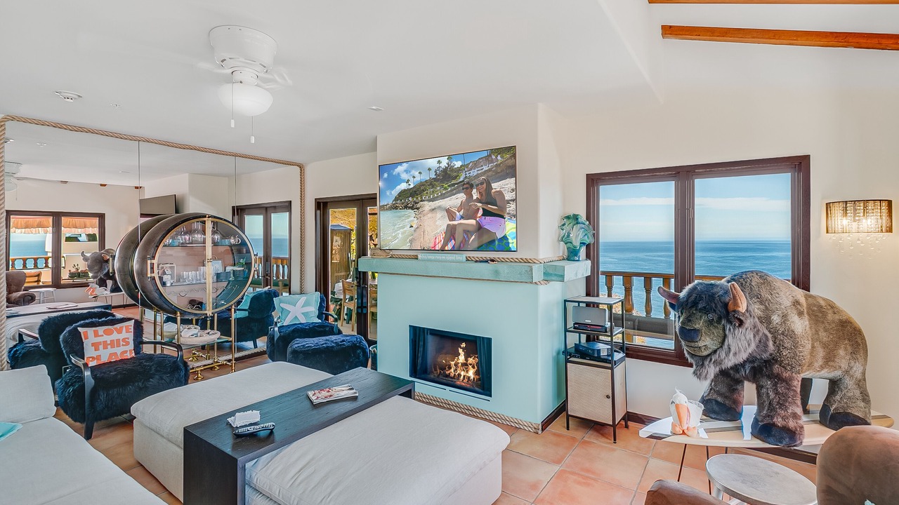 Photo of Livingroom in Avalon
