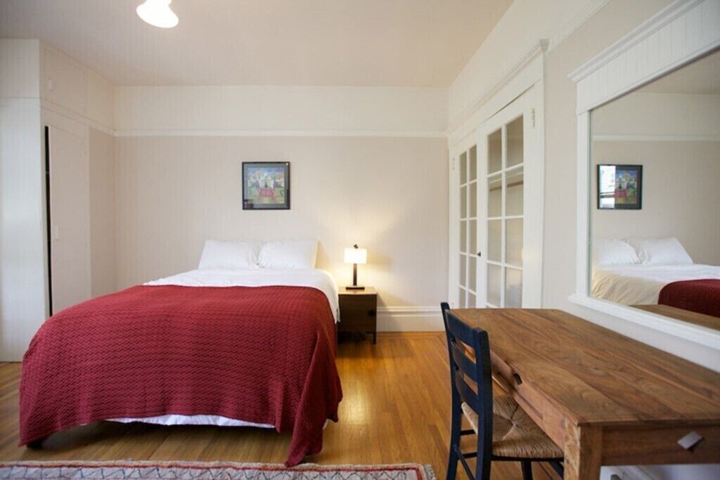 Photo of Others in Pacific Heights
